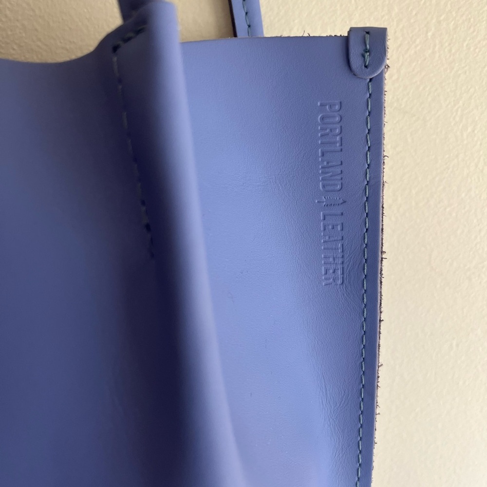 NWT Portland Leather Devan Bucket Tote Classic - Picture 4 of 5